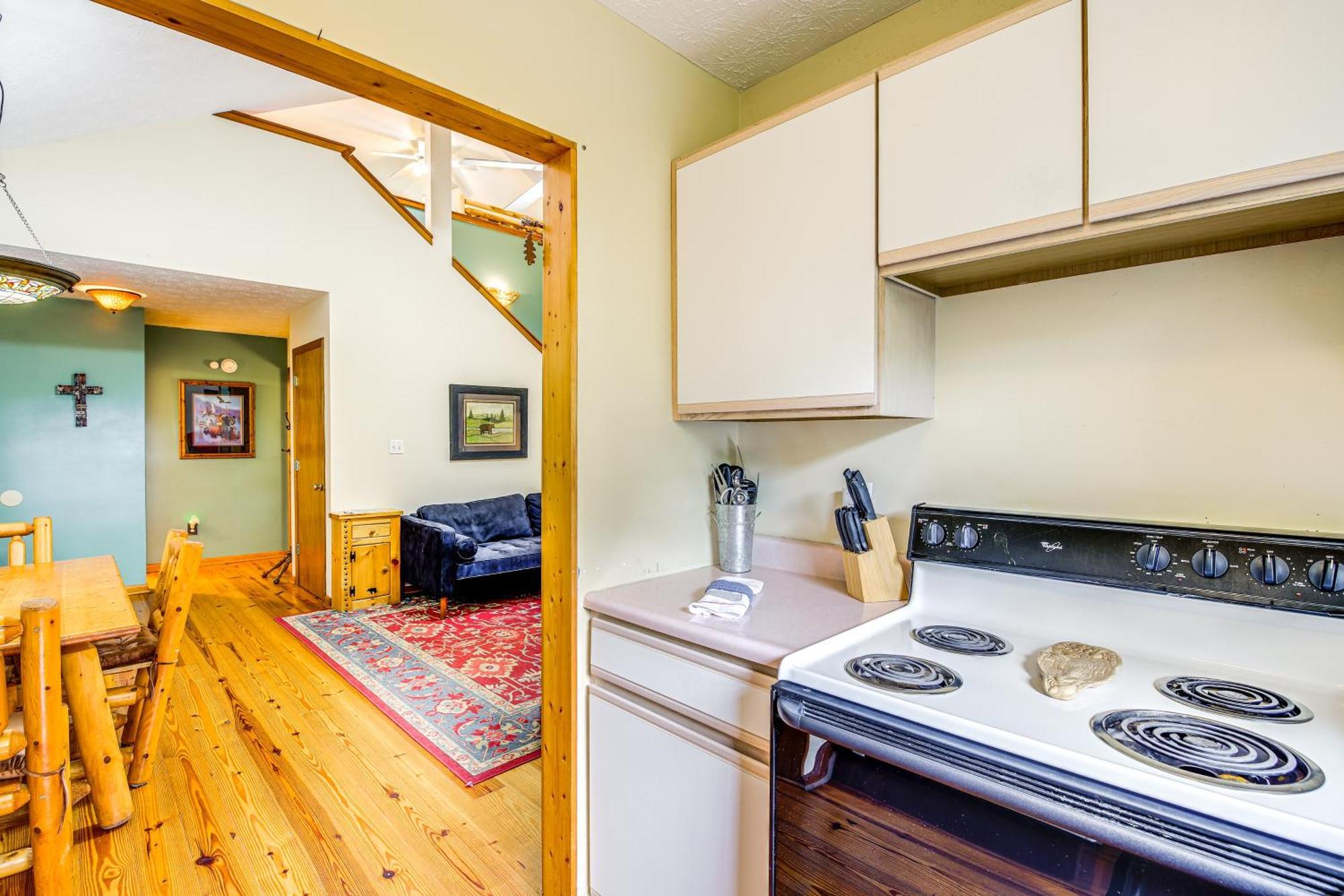 Pet-Friendly Sevierville Rental With Private Hot Tub Екстериор снимка